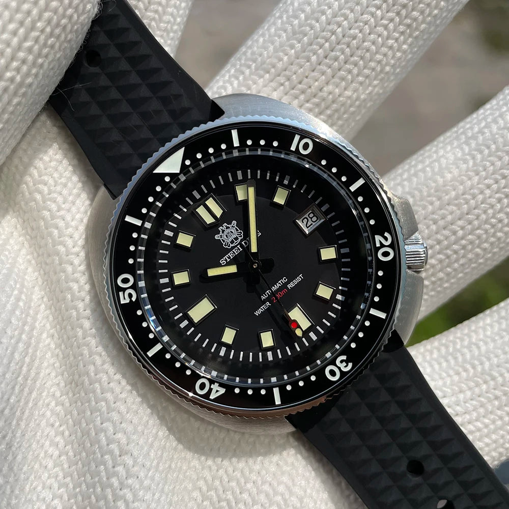 Automatic Dive Watch with White Date Background, 200M Waterproof, NH35 Movement
