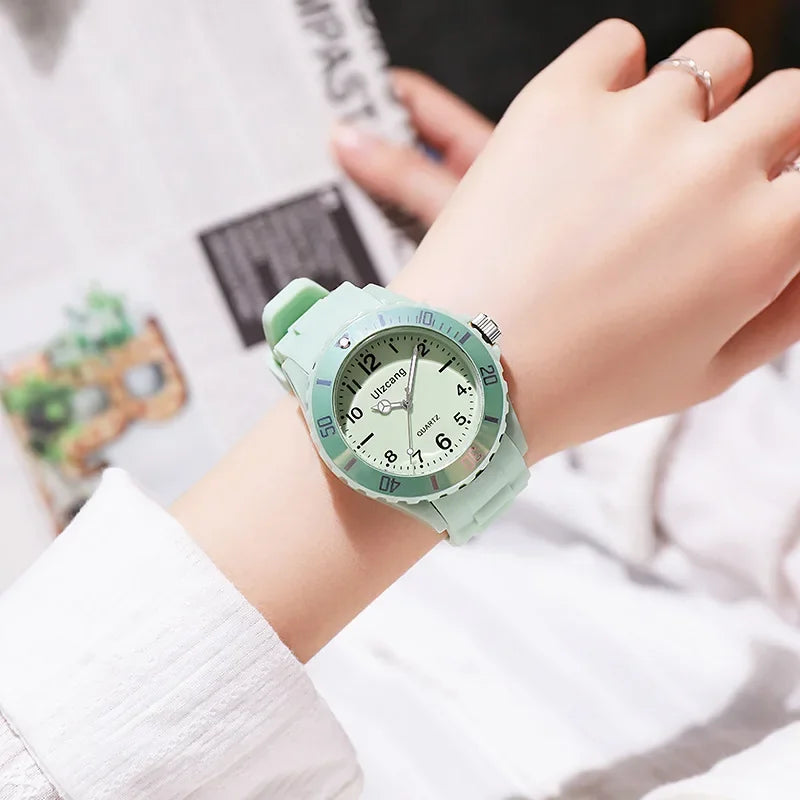 Student Fashion Quartz Watch for Kids - Sporty Transparent Silicone Design