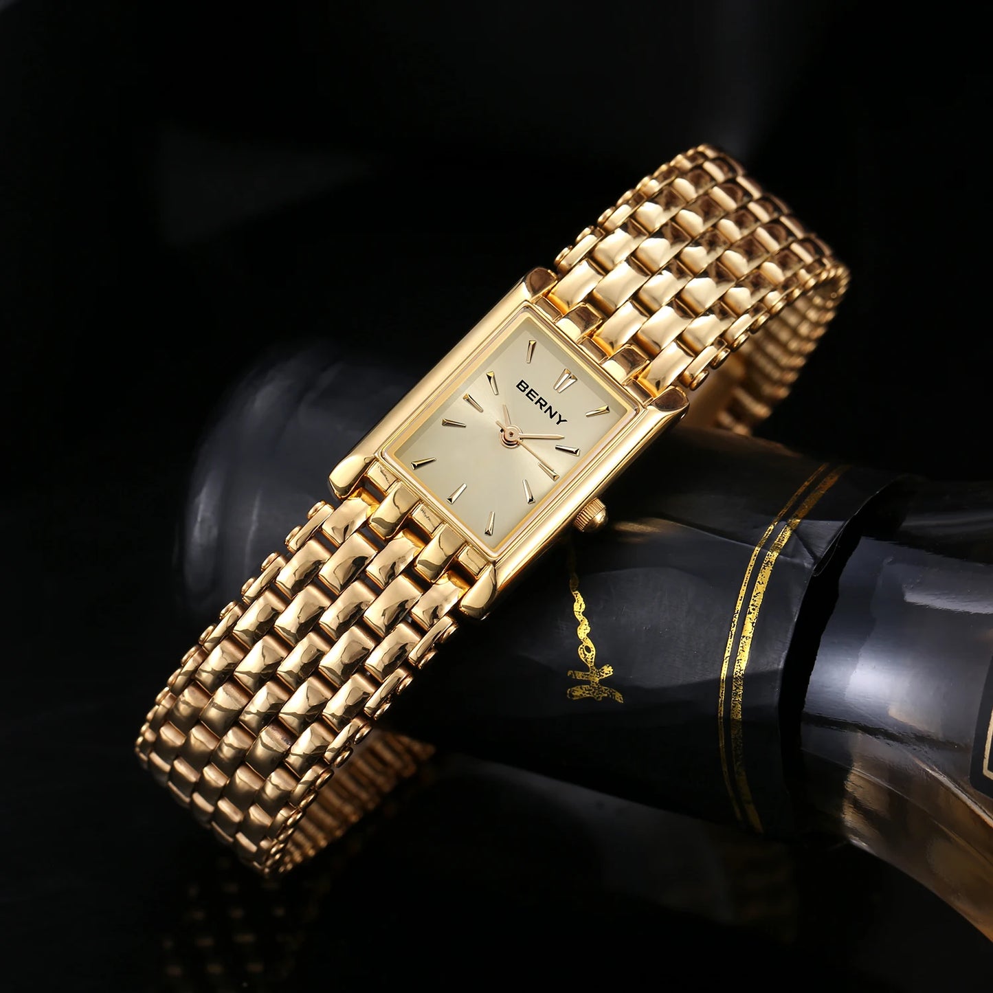 Luxury Gold Square Women's Quartz Watch - Elegant Stainless Steel Design