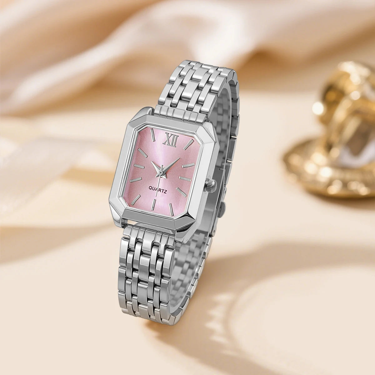 Luxury Alloy Strap Quartz Women's Wristwatch
