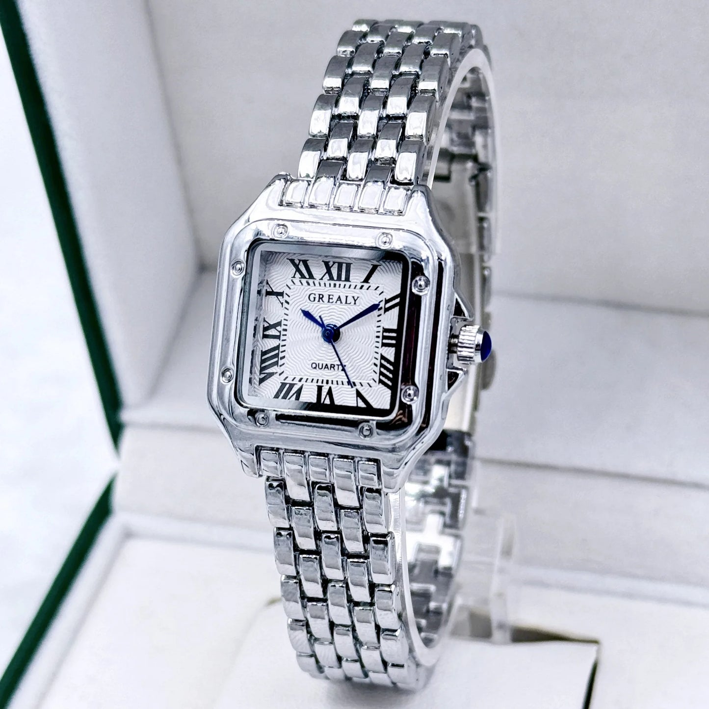 Light Luxury Women's Gold Stainless Steel Fashion Quartz Watch