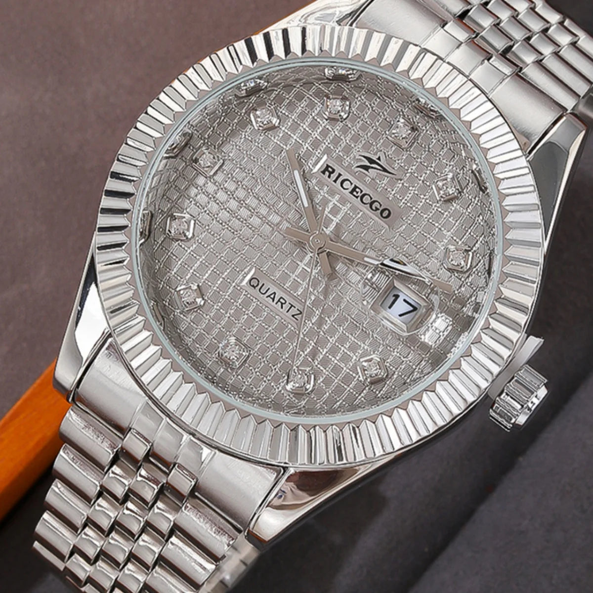 Classic Luxury Men's Quartz Wristwatch - Stainless Steel Business & Sport Style