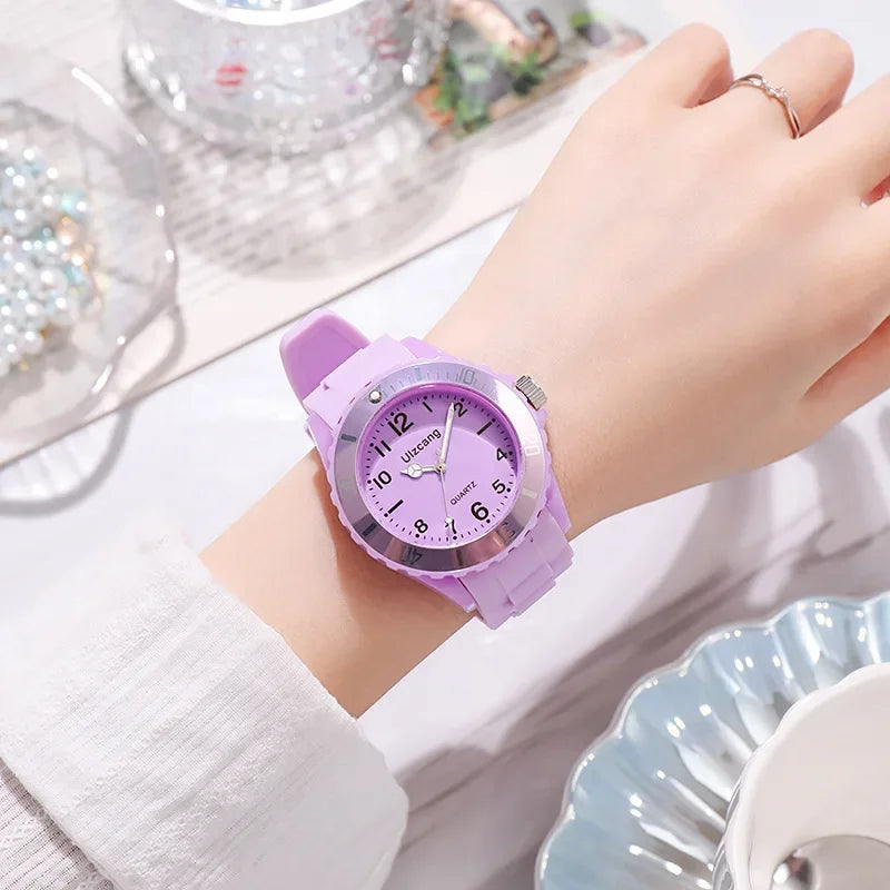 Student Fashion Quartz Watch for Kids - Sporty Transparent Silicone Design