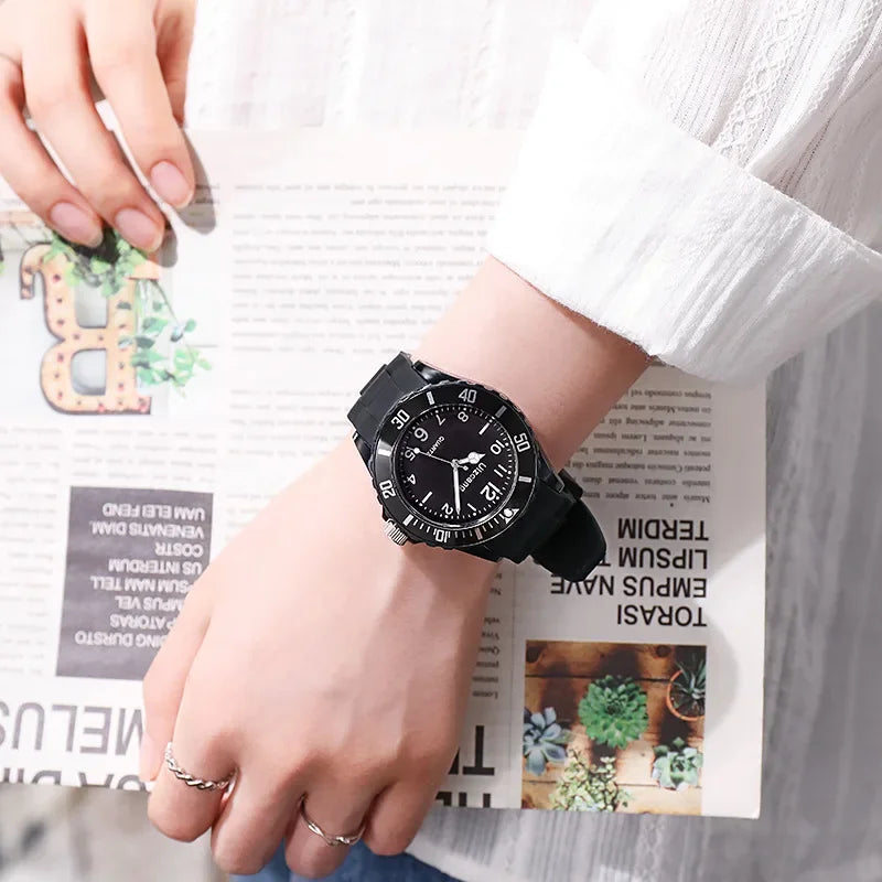 Student Fashion Quartz Watch for Kids - Sporty Transparent Silicone Design