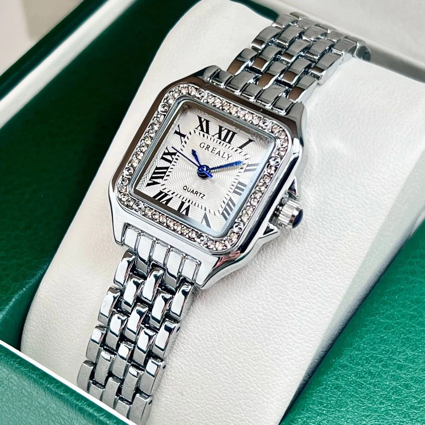 Light Luxury Women's Gold Stainless Steel Fashion Quartz Watch